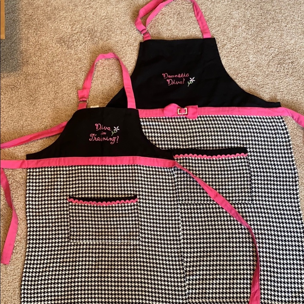 Mommy and Me Cooking Aprons